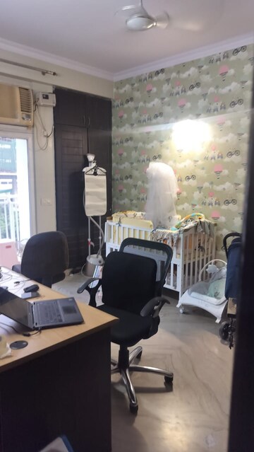 Living Room in 3.5 BHK Apartment at Mahagun Maestro, Sector 50 – for Sale