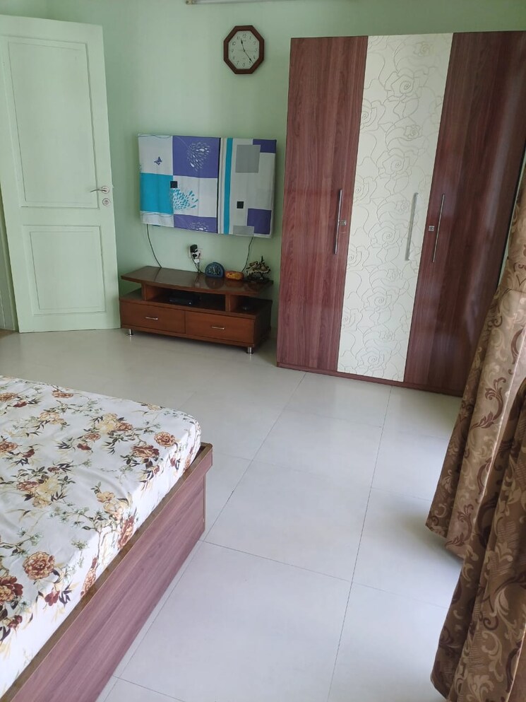 Bedroom, marvel-diva-2 3.5 Bedroom 1900 Sq.Ft. Apartment In Magarpatta City Pune 7952037