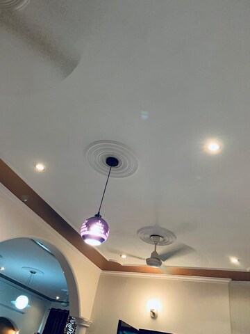 Furnished Amenities in 3 BHK Builder Floor at Ansal Sushant Lok I, Sector 43 – for Rent