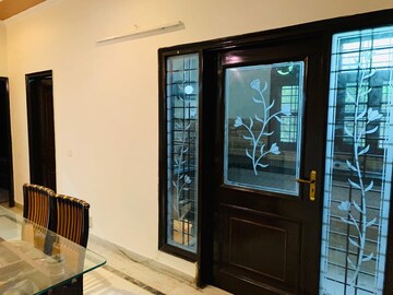 Master Bedroom in 3 BHK Builder Floor at Ansal Sushant Lok I, Sector 43 – for Rent