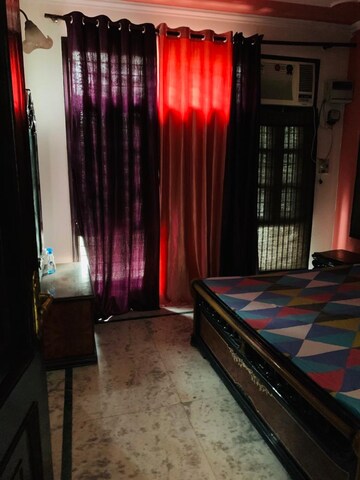 Living Room in 3 BHK Builder Floor at Ansal Sushant Lok I, Sector 43 – for Rent