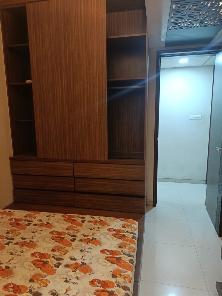 Room, sheth-vasant-lawns 3 Bedroom 1200 Sq.Ft. Apartment In Laxmi Nagar Thane 7952099