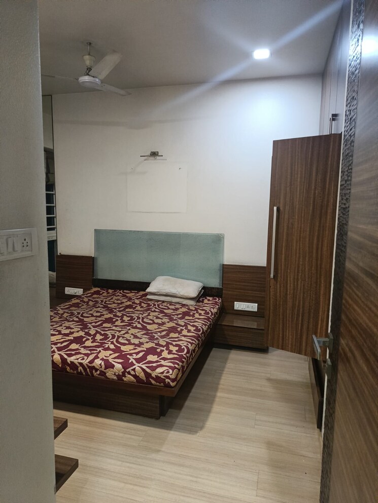 Bedroom, sheth-vasant-lawns 3 Bedroom 1200 Sq.Ft. Apartment In Laxmi Nagar Thane 7952099
