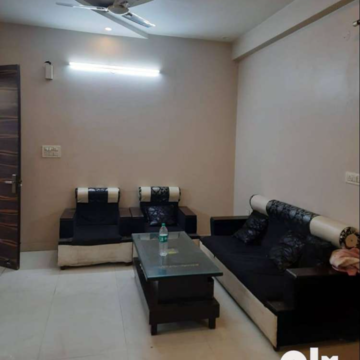 Living Room in 3 BHK Apartment at Sunshine Enclave, Vip Road – for Rent