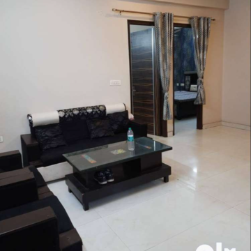 Living Room in 3 BHK Apartment at Sunshine Enclave, Vip Road – for Rent