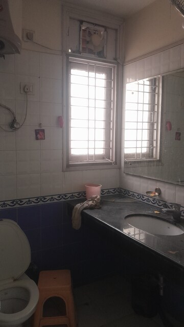 Bathroom in 3 BHK Villa at Eros Rosewood Villas, Sector 50 – for Rent