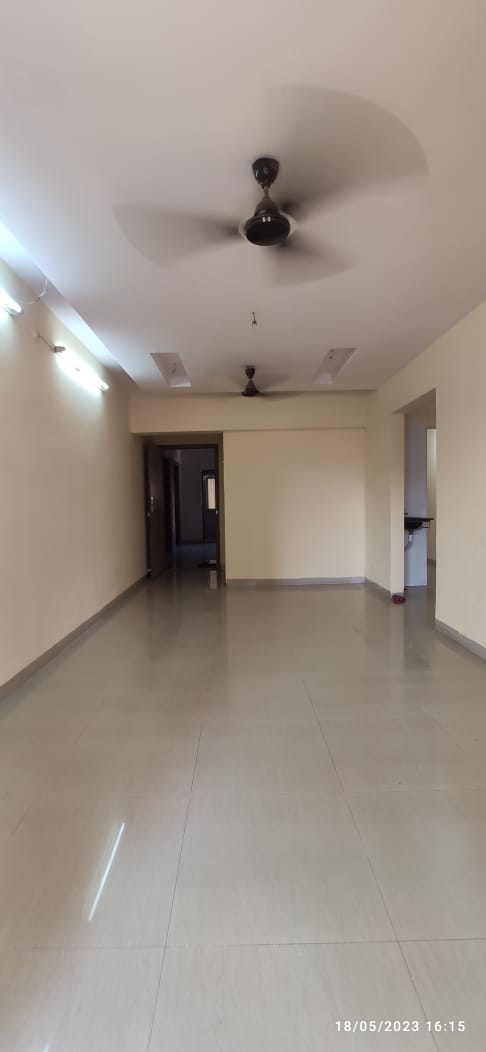 1 BHK 420 Sq.Ft. Apartment in Laxmi Complex
