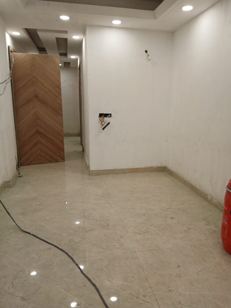 Room, manglapuri 4 Bedroom 2000 Sq.Ft. Builder Floor In Manglapuri Delhi 7952288