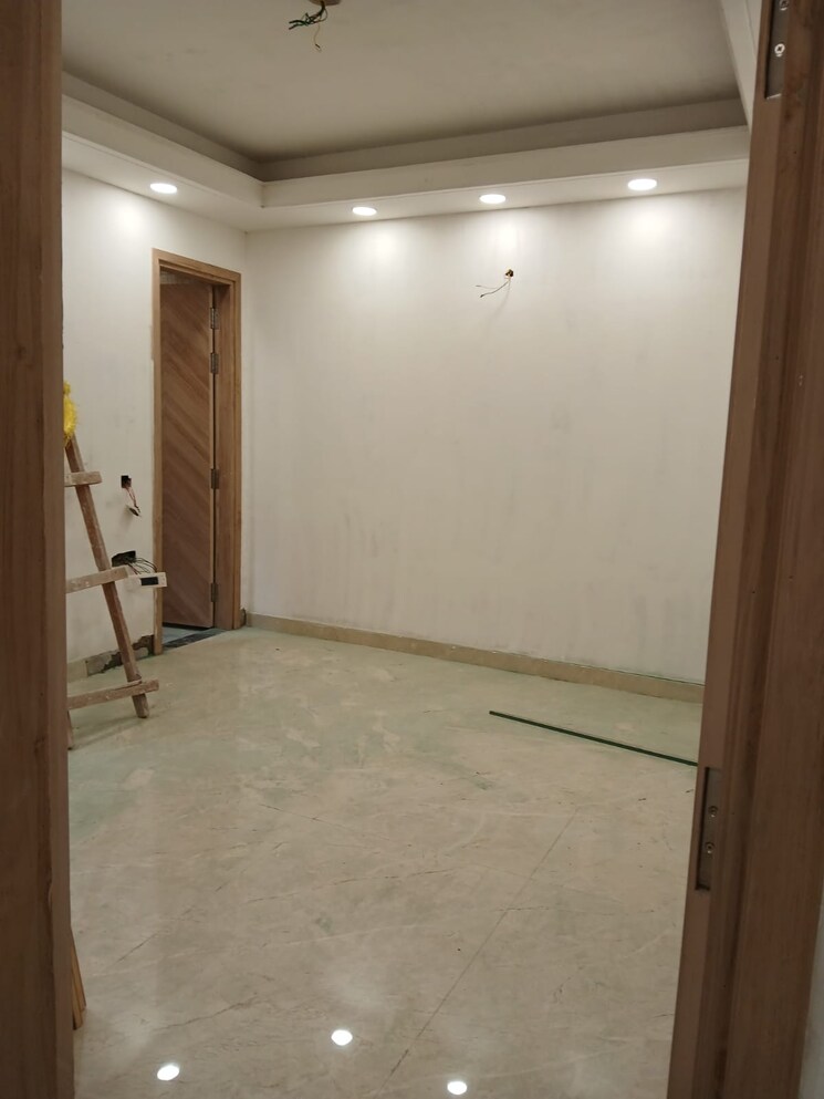Room, manglapuri 4 Bedroom 2000 Sq.Ft. Builder Floor In Manglapuri Delhi 7952288
