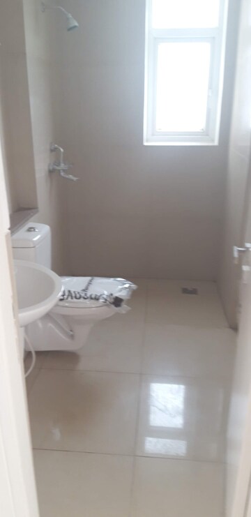 Bathroom in 3 BHK Apartment at Emaar Palm Gardens, Sector 83 – for Rent