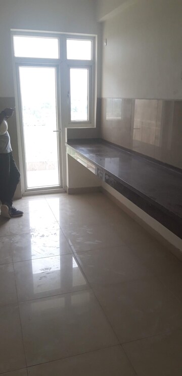 3 BHK Apartment For Rent in Emaar Palm Gardens, Sector 83