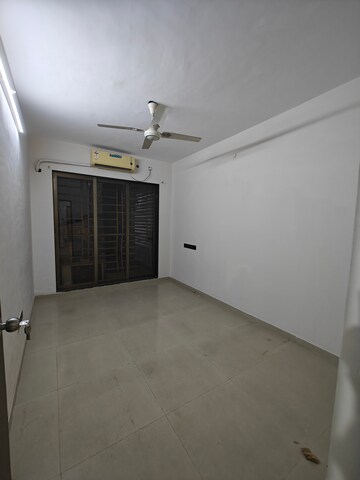 Room in 2 BHK Apartment at Tulsi Sagar, Nerul – for Rent
