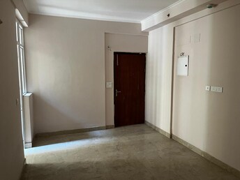 2 BHK Apartment For Resale in Amrapali Golf Homes Sector 4, Greater Noida Greater Noida  7952320