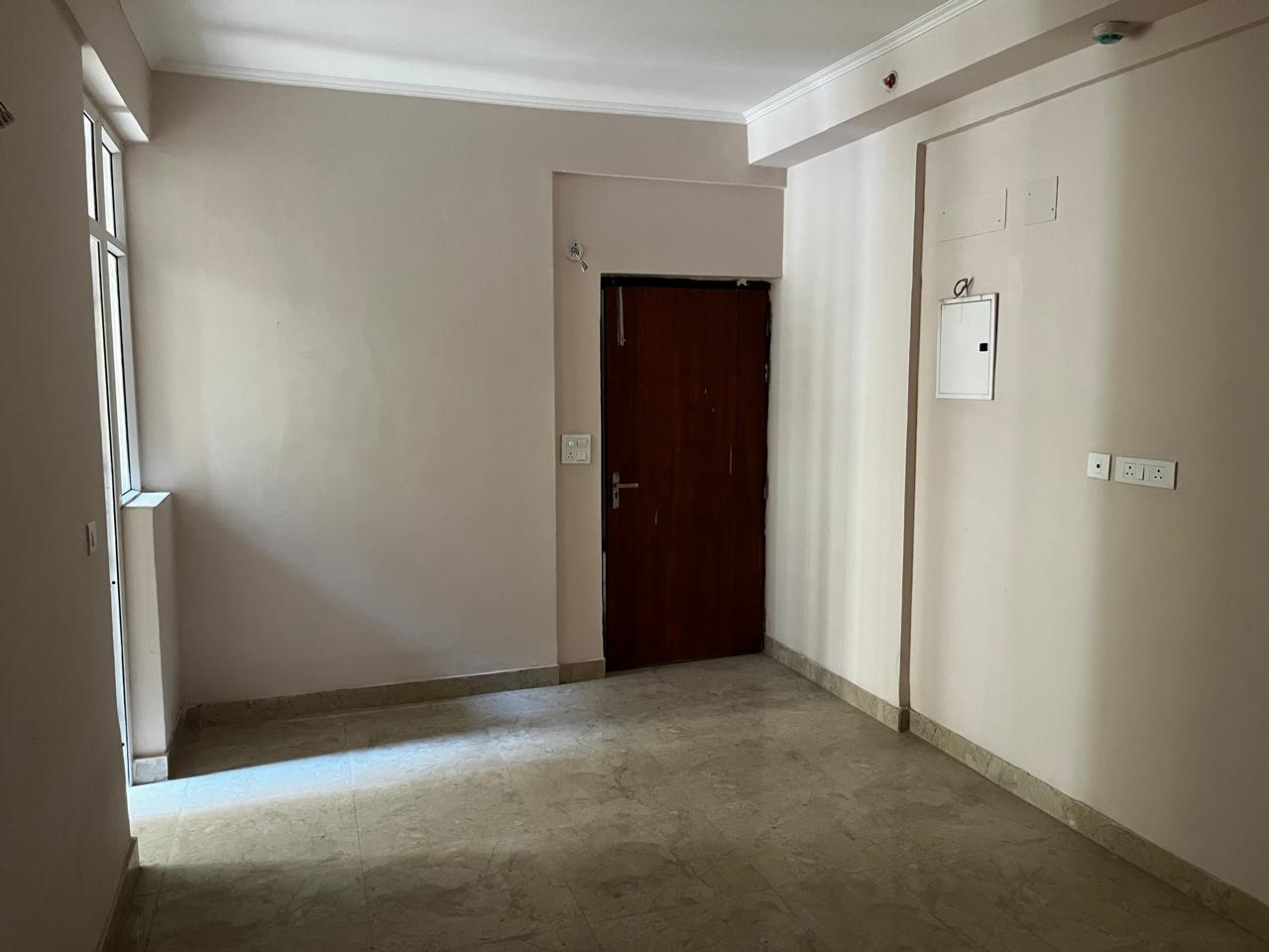 2 BHK Apartment For Sale in Amrapali Golf Homes