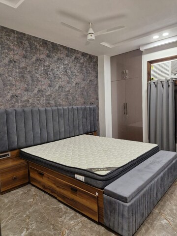 Bedroom in 2 BHK Apartment at Ardee City, Sector 52 – for Rent