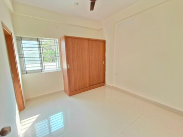 Room in 1 BHK Builder Floor at Hsr Layout – for Rent