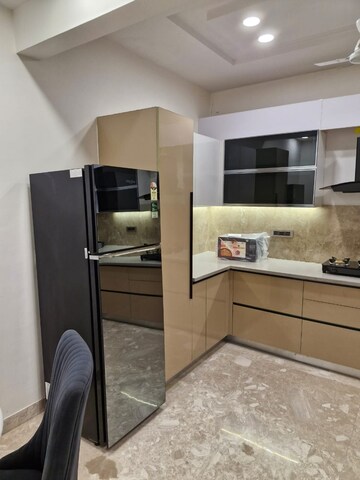 Master Bedroom in 2 BHK Builder Floor at Ansal Royale Casa, Sector 55 – for Rent