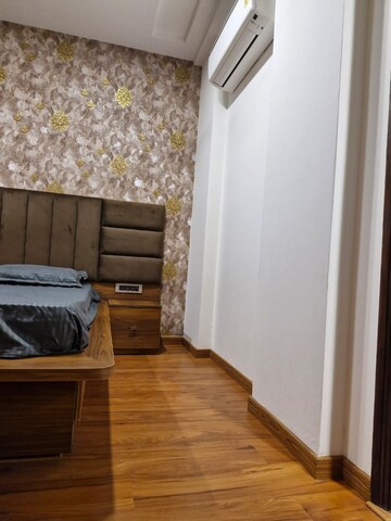 Balcony in 2 BHK Builder Floor at Ansal Royale Casa, Sector 55 – for Rent