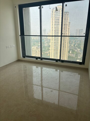 2 BHK Apartment For Rent in Dosti Eastern Bay, Wadala