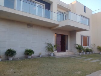 6 BHK Villa For Rent in RK Appartments Ghitorni Delhi  7952440