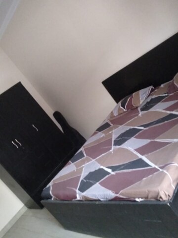 Master Bedroom in 2 BHK Builder Floor at Sector 23 – for Rent