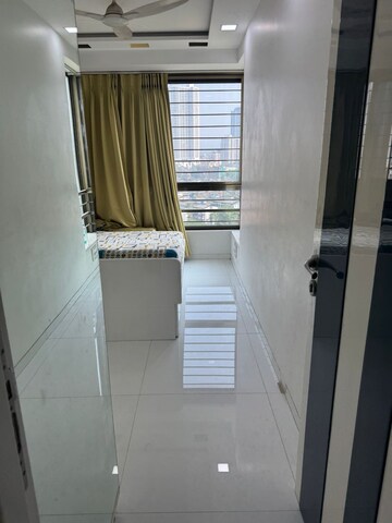 Staircase in 5 BHK Apartment at Oberoi Realty Woods, Goregaon East – for Rent