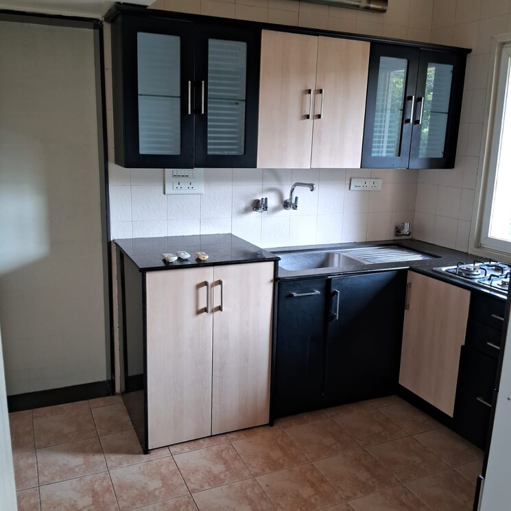 Kitchen, la-shanz-co-operative-housing-society-ltd 2 Bedroom 1250 Sq.Ft. Apartment In Boat Club Road Pune 7952464