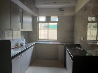 4 BHK Apartment For Rent in Amrut Apartment	Matunga East Matunga East Mumbai  7952564