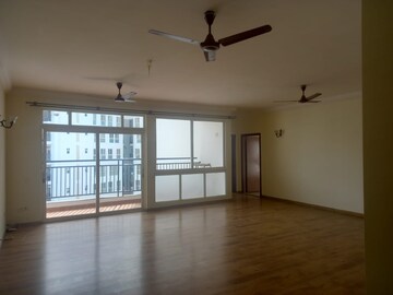 Room in 2 BHK Apartment at Rohan Vasantha, Marathahalli – for Rent