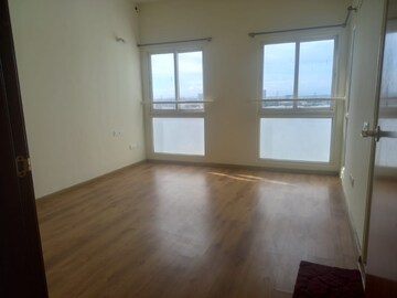 Room in 2 BHK Apartment at Rohan Vasantha, Marathahalli – for Rent