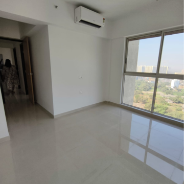 Room in 3 BHK Apartment at Lodha Codename Premier, Mangaon – for Rent
