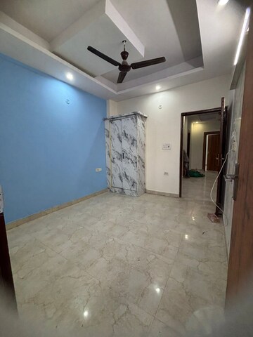 Room in 2 BHK Builder Floor at Vasundhara Sector 3 – for Sale