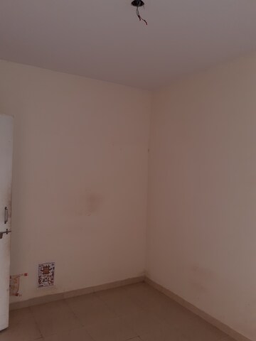 Room in 1 BHK Apartment at Bhoomi SRA CHS, Goregaon East – for Rent