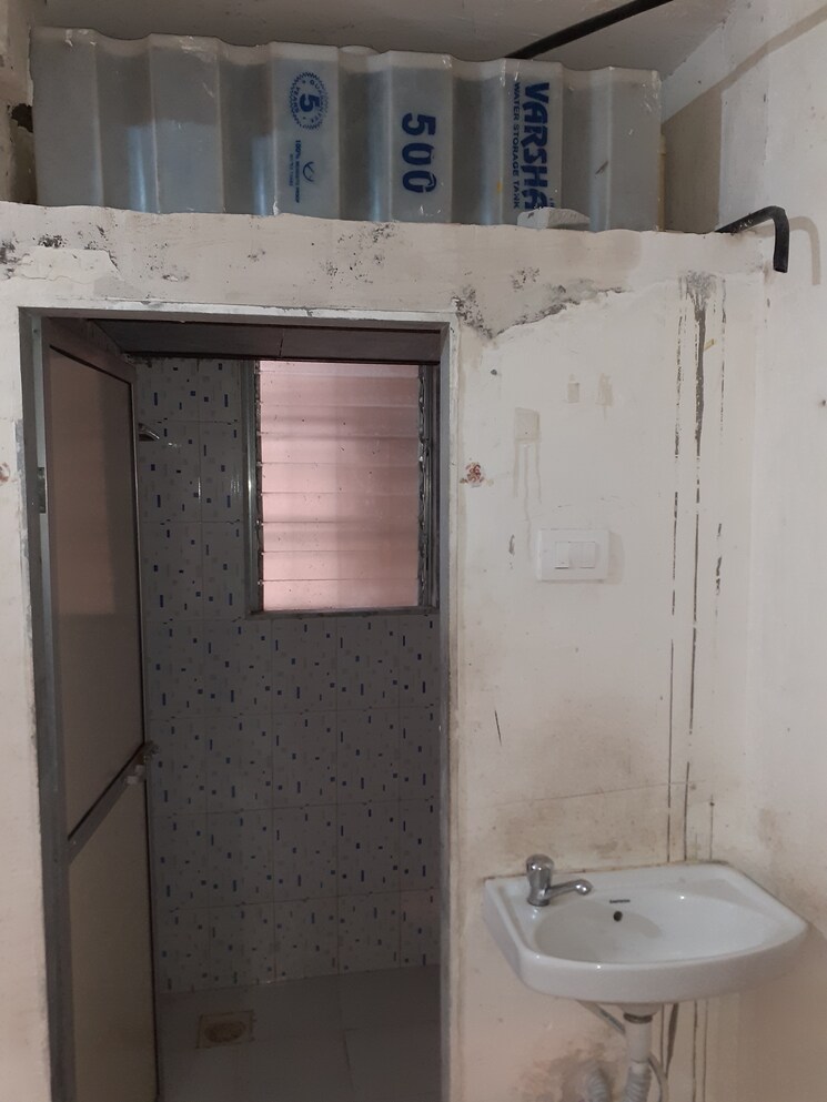 Bathroom, bhoomi-sra-chs 1 Bedroom 305 Sq.Ft. Apartment In Goregaon East Mumbai 7952684