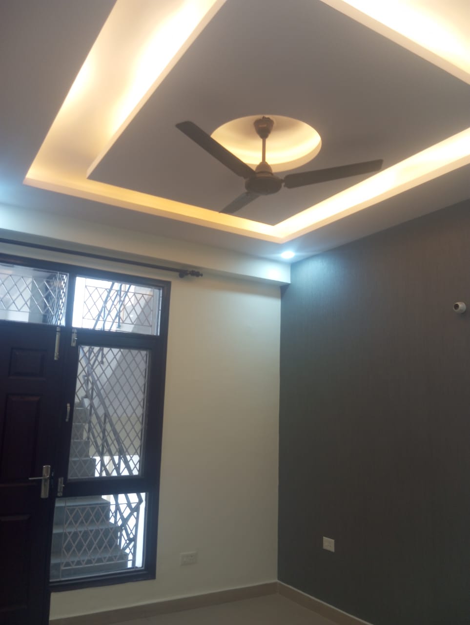 1 BHK + Extra Room Independent House For Sale in Gnida 
