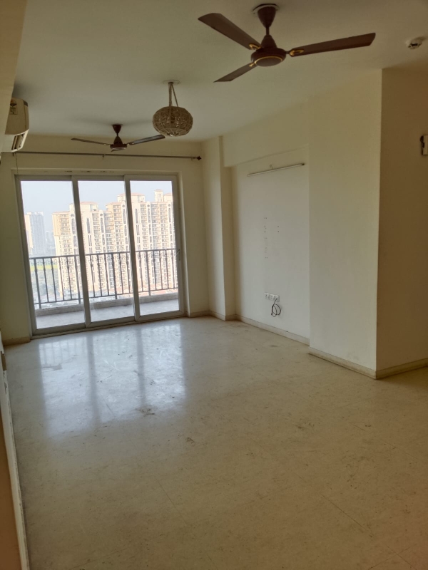 3 BHK Apartment For Sale in DLF The Skycourt