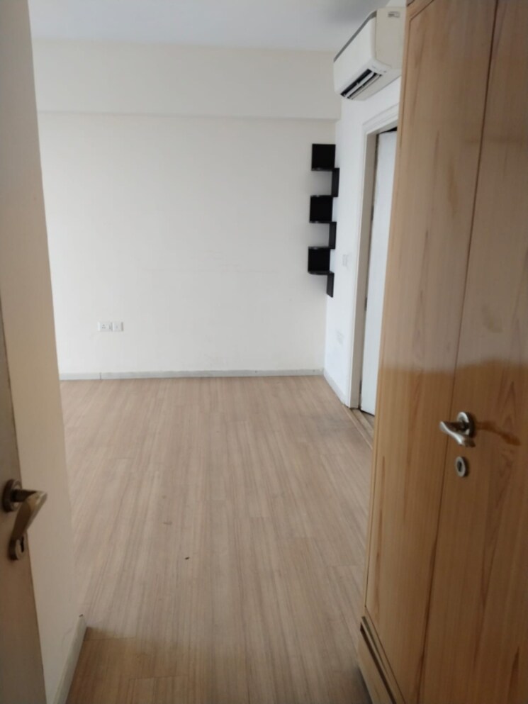 Room, dlf-the-skycourt 3 Bedroom 1931 Sq.Ft. Apartment In Sector 86 Gurgaon 7952756