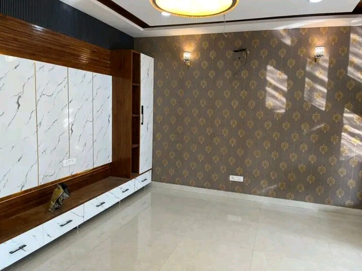 Room, sector 125 4 Bedroom 200 Sq.Yd. Independent House In Sector 125 Mohali 7952765