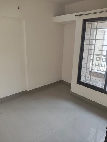 Room in 2.5 BHK Apartment at Gemini Grand Bay, Manjari – for Rent