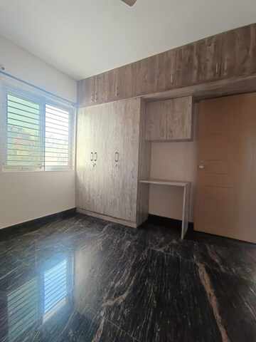 Bedroom in 2 BHK Apartment at Jp Nagar – for Rent