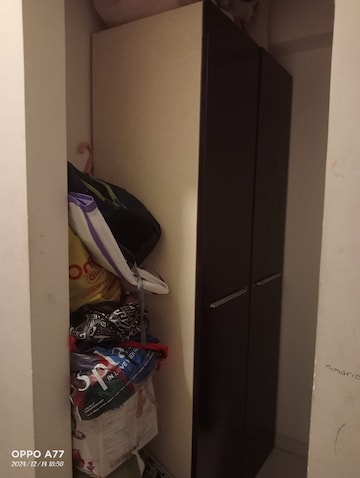 Room in 2 BHK Apartment at Lodha Amara, Kolshet Road – for Rent