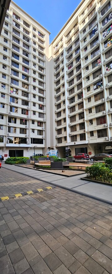 2 BHK Apartment For Resale in Shree Krishna Eastern Winds Kurla East Mumbai  7952854