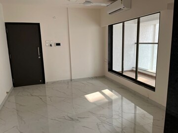Room in 2 BHK Apartment at Shubham Trident, Chembur – for Rent
