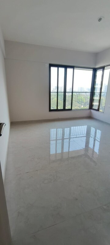 Room in 2 BHK Apartment at Deep Mandir, Chembur – for Rent