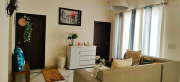Master Bedroom in 2 BHK Builder Floor at Unitech Nirvana Country Cedar Crest, Sector 50 – for Rent