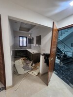 3 BHK + Extra Room 170 Sq.Yd. Builder Floor in Amolik Residency