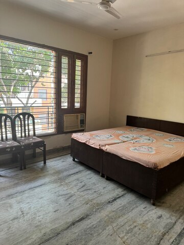Bedroom in 3 BHK Builder Floor at Huda Staff Colony, Sector 46 – for Rent