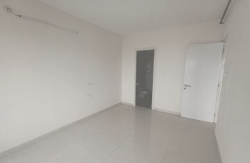 Room in 2 BHK Apartment at Adhiraj Capital City Tower Oreka, Kharghar – for Rent