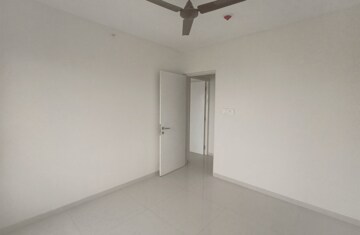 Room in 2 BHK Apartment at Adhiraj Capital City Tower Oreka, Kharghar – for Rent