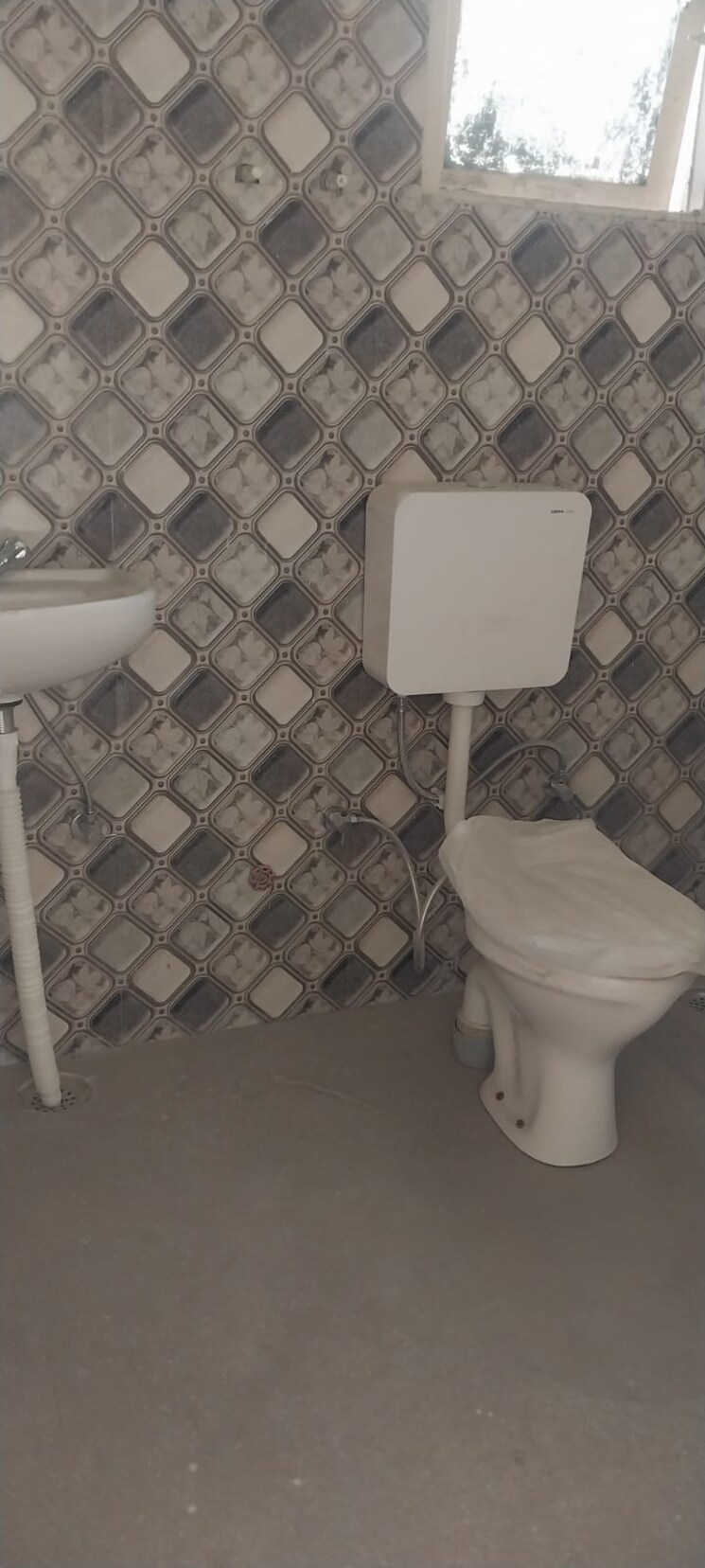 Bathroom, adore-happy-homes-pride 3 Bedroom 646 Sq.Ft. Apartment In Sector 75 Faridabad 7953068